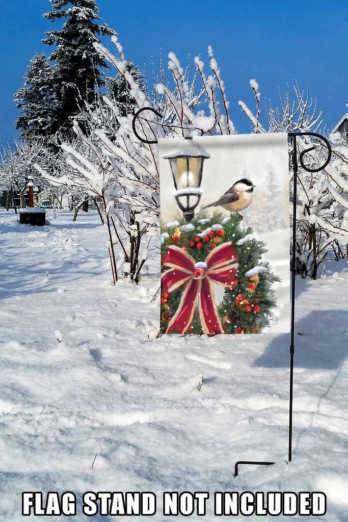 Snowy Wreath Garden Flag (12.5 x 18") - Image 3